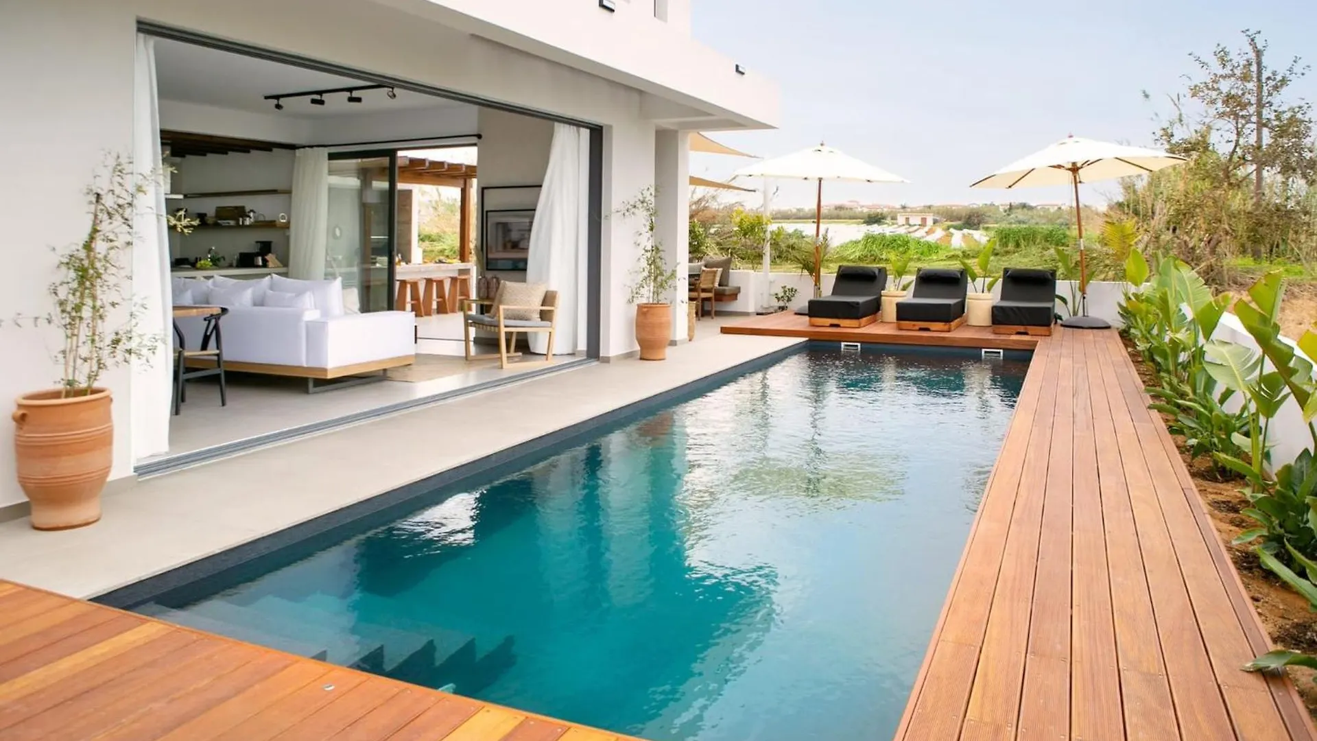 Amazing Protaras Villa Villa Lubbock 3 Bedrooms Private Outdoor Pool And Hot Tub Furnished Sun Terrace Shaded Furnished Terrace Bbq,